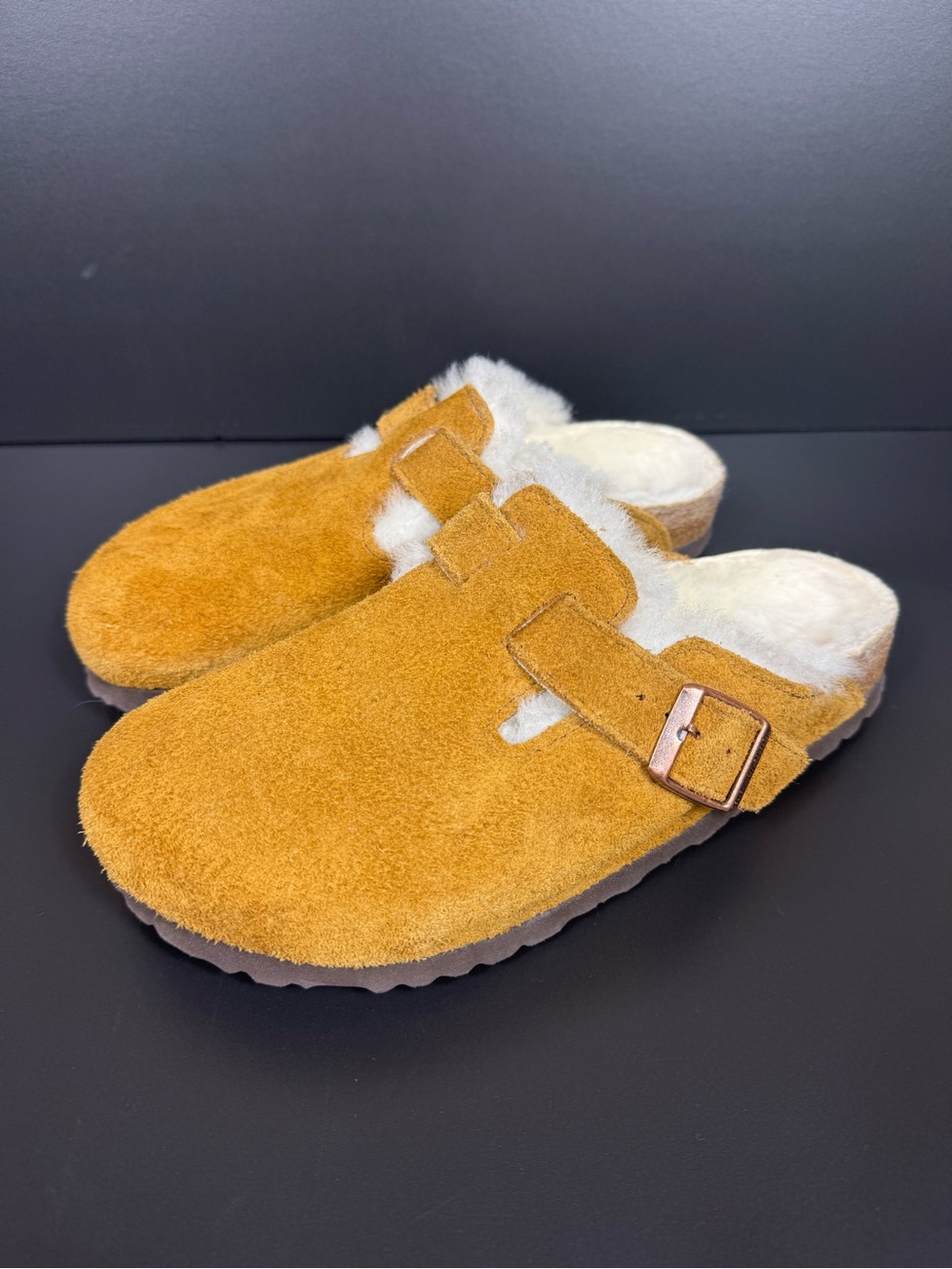 Birkenstock Boston Shearling Clogs camel brown suede like new